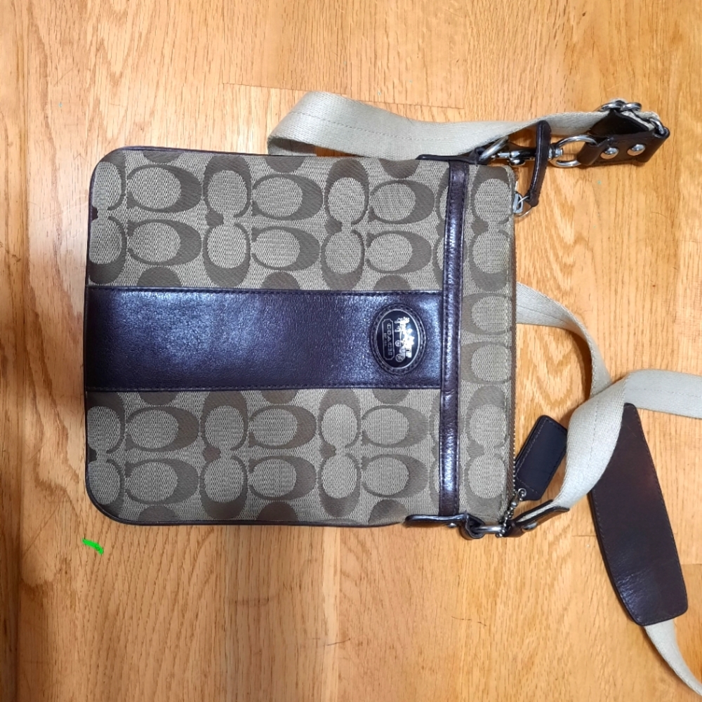 Authentic coach crossbody